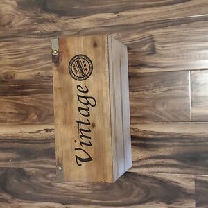 VINTAGE WOOD CONTAINER Medium